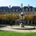 Appartamento Lovely Le Marais Parigi